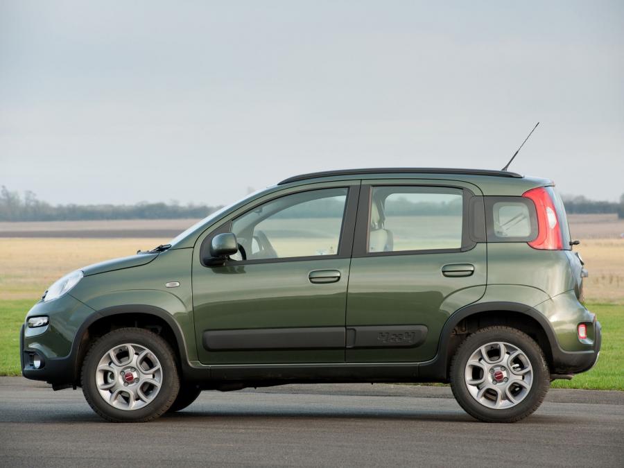  Fiat Panda 4x4 2013 года  (UK) (фото 6 из 16)